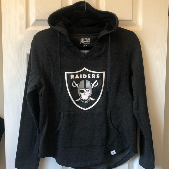 Women’s Fanatics Pro Line Las Vegas Raiders hooded sweatshirt - Picture 2 of 3